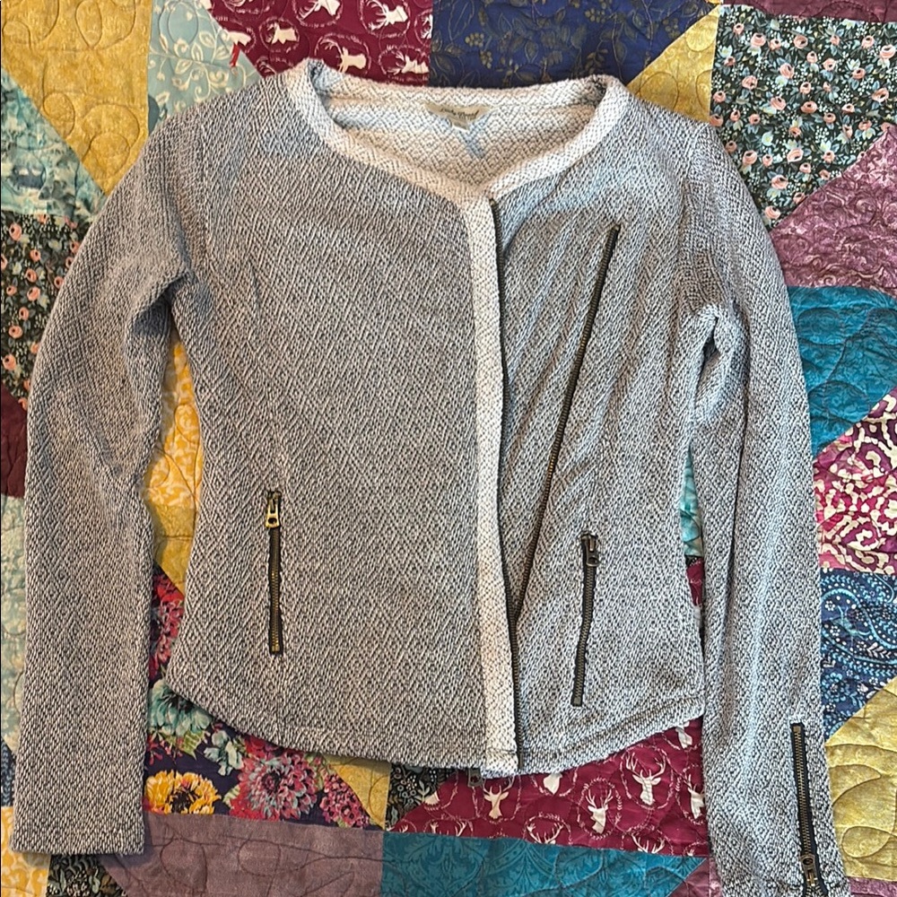EUC Lucky Brand Gray Textured Jacket with Zipper Details